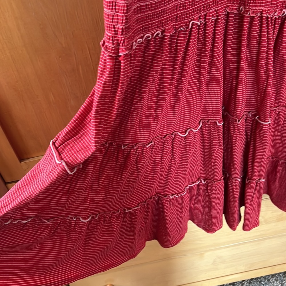 Red and white striped dress! - Picture 4 of 8